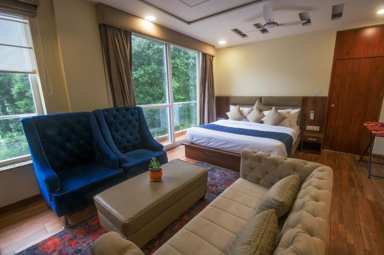 Shivaay Morex- A Vegetarian Hotel Dharamshala Exterior foto